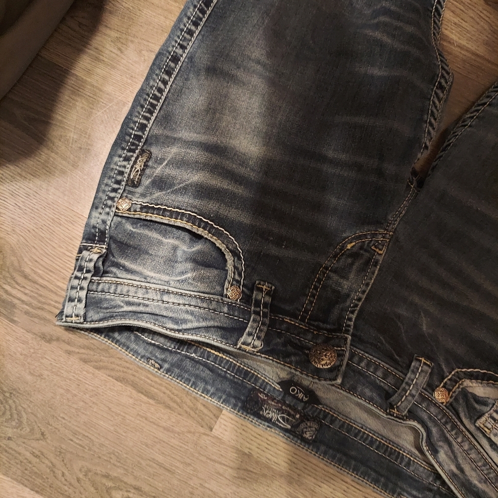Silver capris - Picture 3 of 5